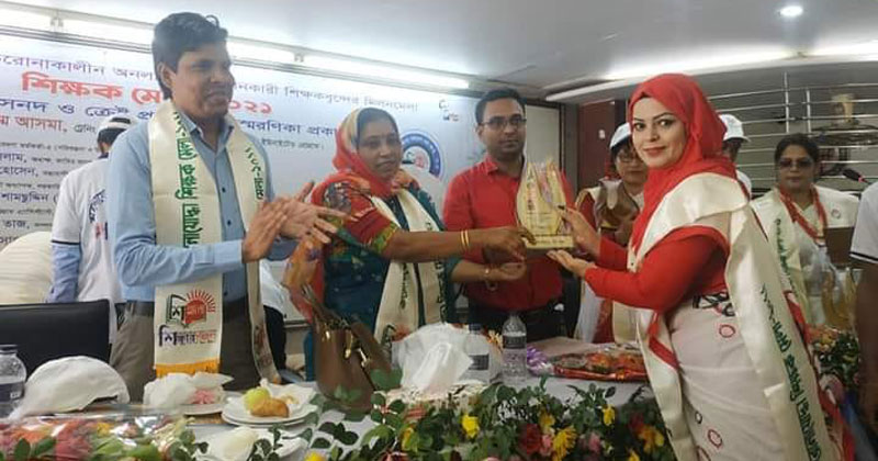করোনাযোদ্ধা শিক্ষক সম্মাননা পেলেন কামরুন নাহার মজুমদার