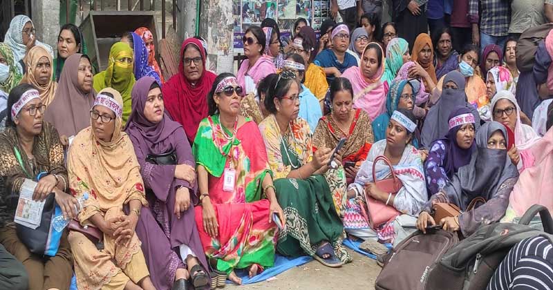 কঠোর মাউশি তবুও শিক্ষকরা রাজপথে