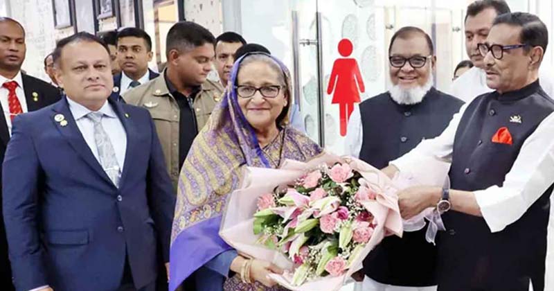 দেশে ফিরলেন প্রধানমন্ত্রী শেখ হাসিনা
